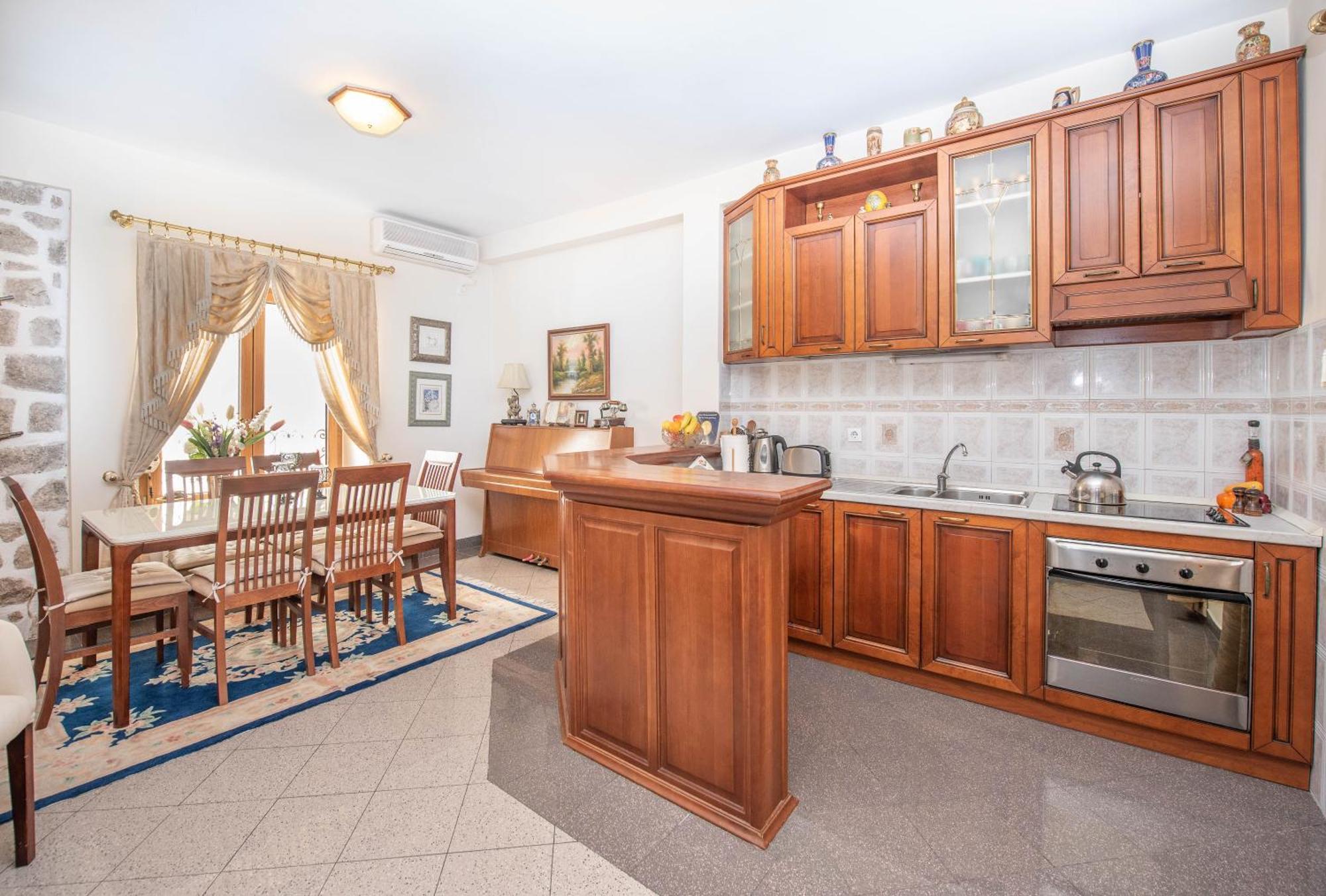 S&P City Center Apartments Kotor Luaran gambar