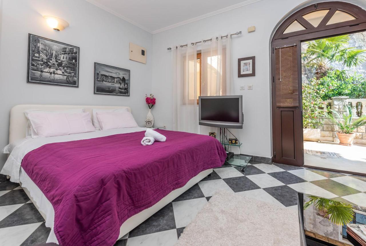 S&P City Center Apartments Kotor Luaran gambar